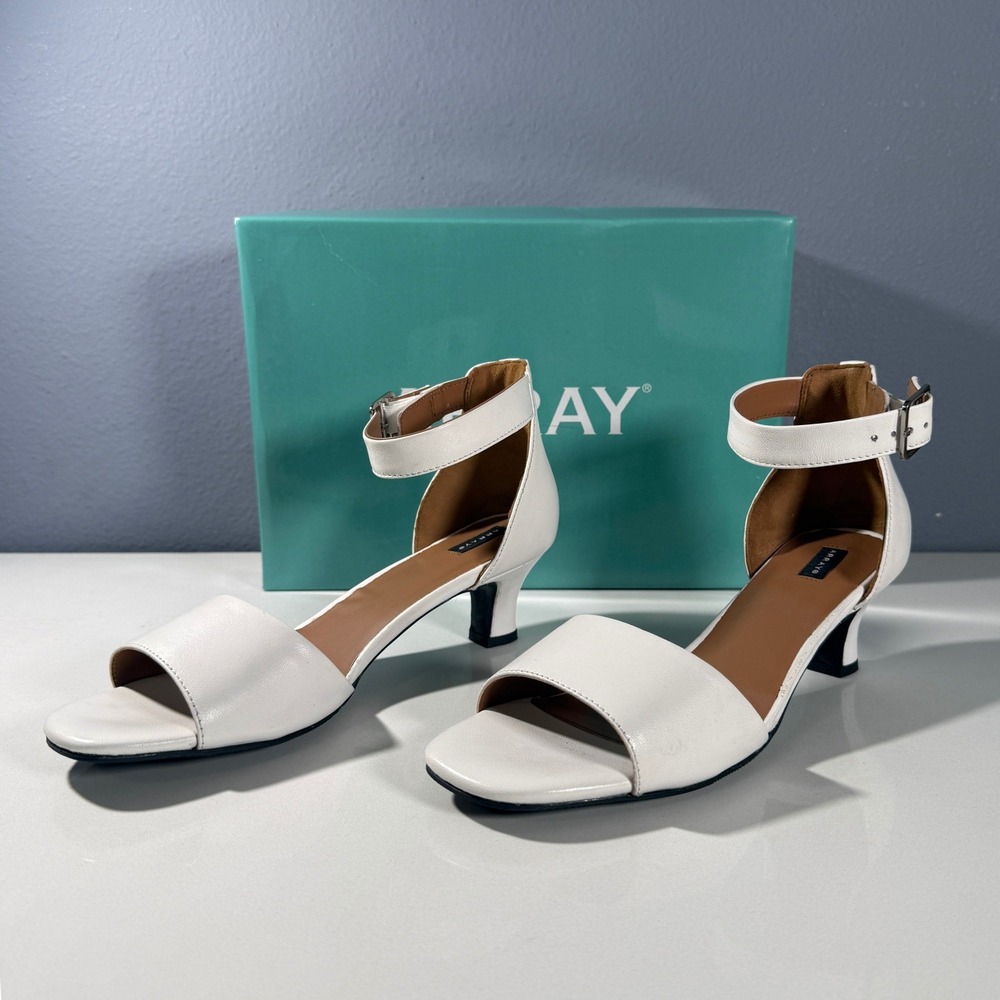 Array Praise White Leather Kitten Heel Ankle Strap Sandals 9.5M‎